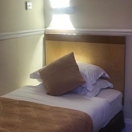 Eurobar & Hotel Oxford Dış mekan fotoğraf