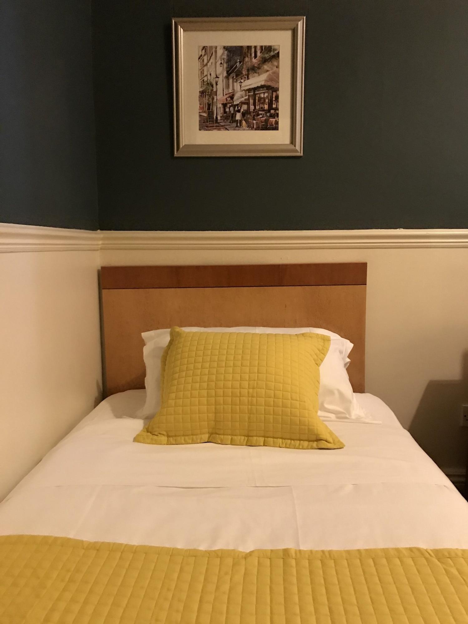 Eurobar & Hotel Oxford Dış mekan fotoğraf
