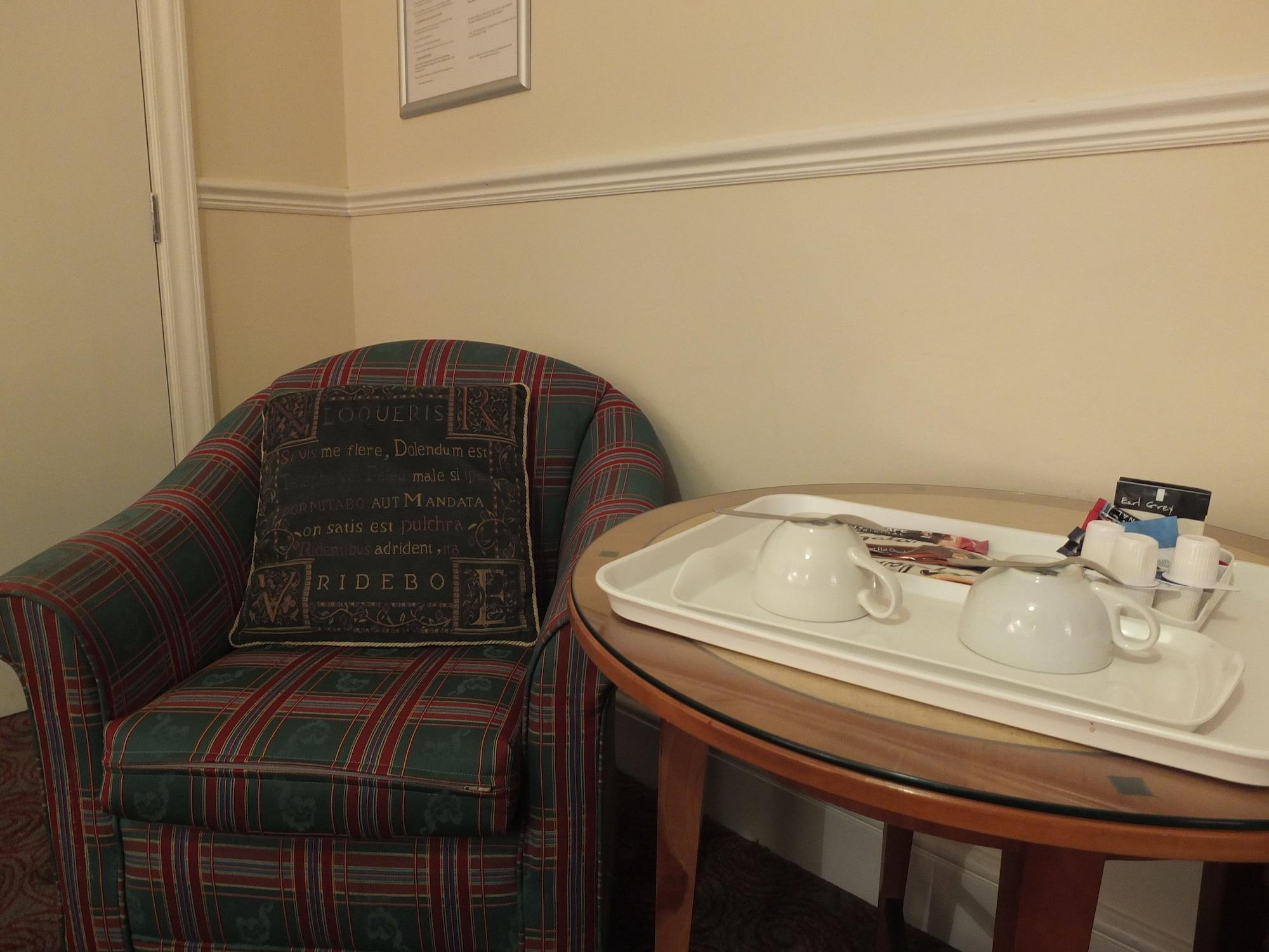Eurobar & Hotel Oxford Dış mekan fotoğraf