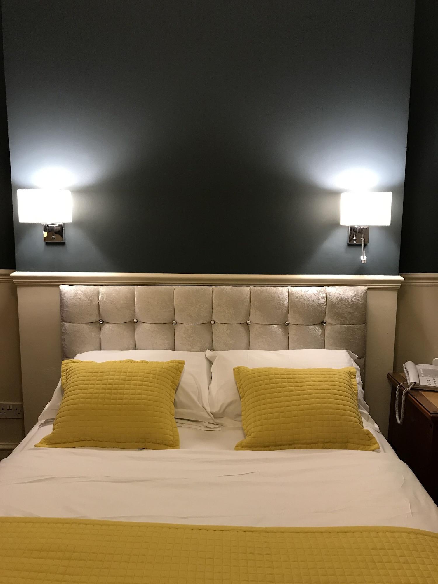 Eurobar & Hotel Oxford Dış mekan fotoğraf