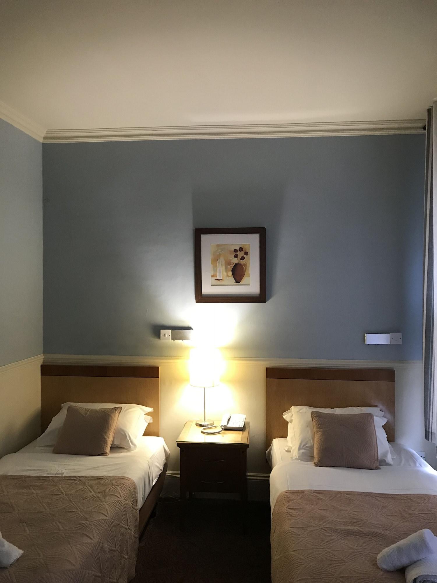 Eurobar & Hotel Oxford Dış mekan fotoğraf
