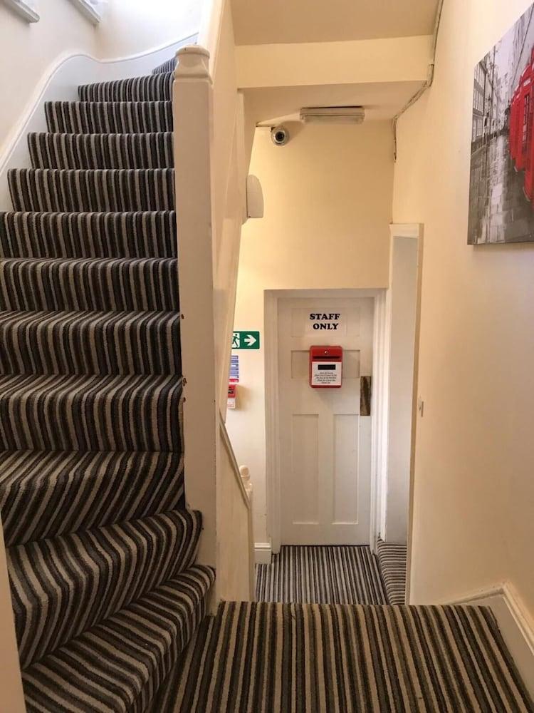 Eurobar & Hotel Oxford Dış mekan fotoğraf