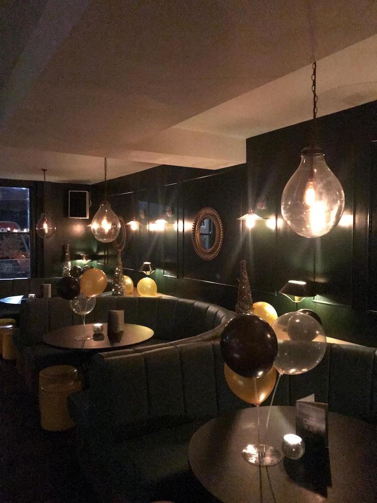 Eurobar & Hotel Oxford Dış mekan fotoğraf
