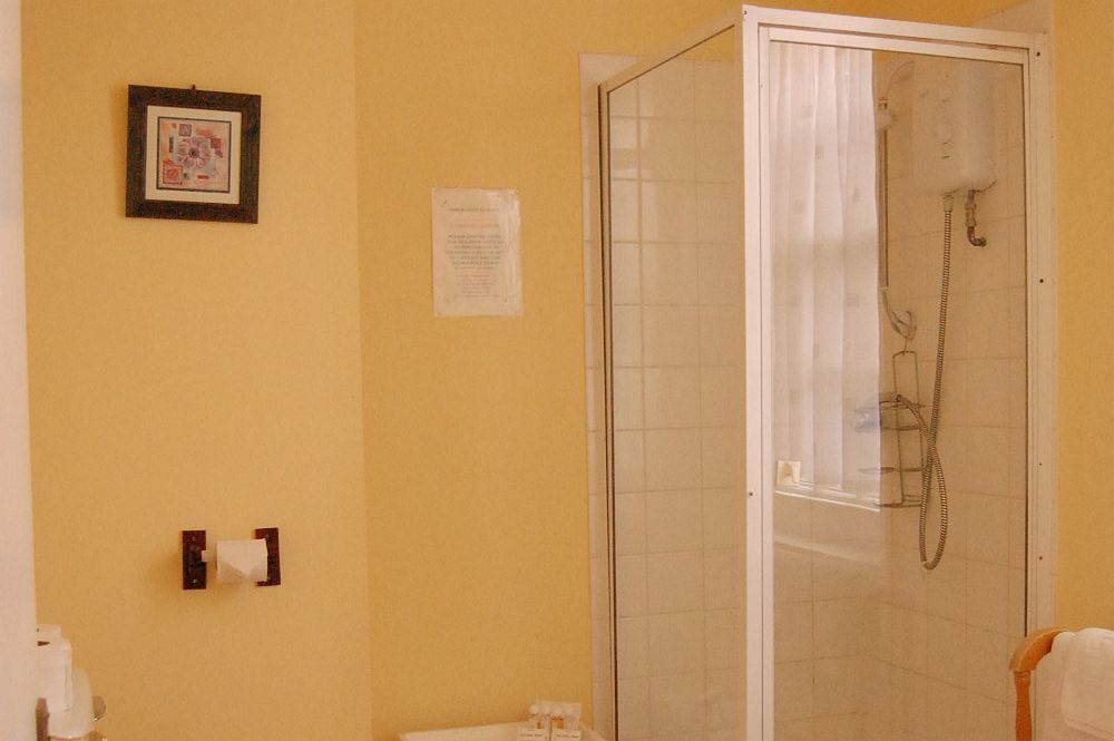 Eurobar & Hotel Oxford Dış mekan fotoğraf